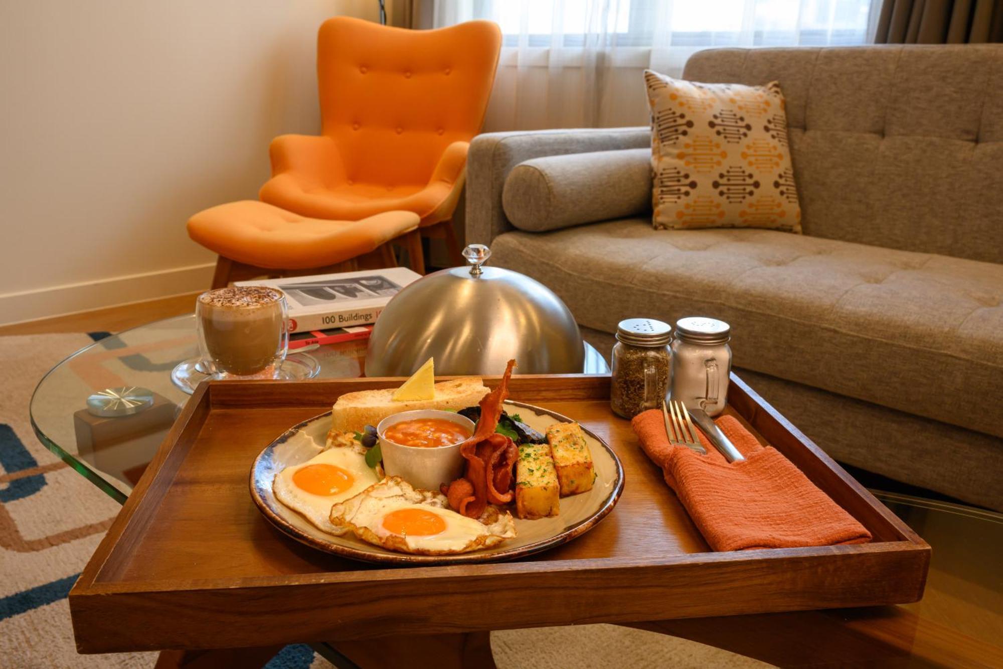 Отель Ohtel Окленд Экстерьер фото Room service