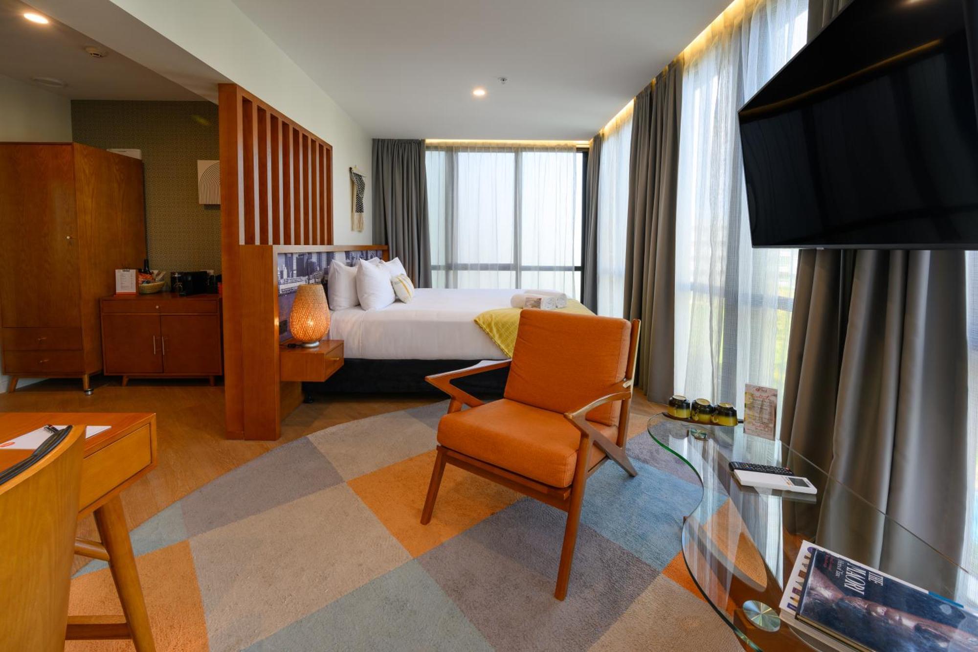 Отель Ohtel Окленд Экстерьер фото A room at the hotel