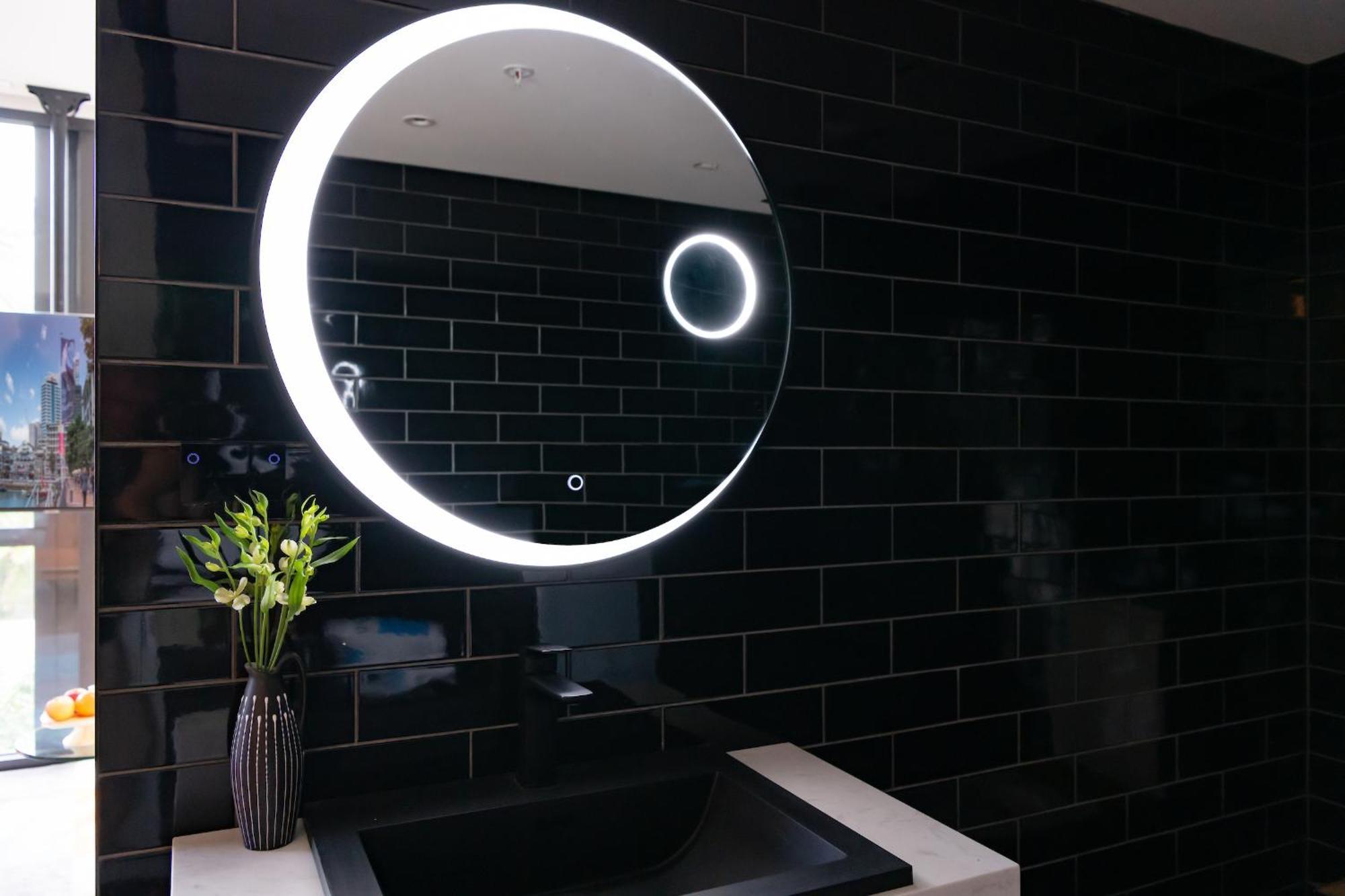 Отель Ohtel Окленд Экстерьер фото LED mirror